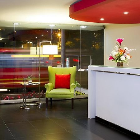 Hotel Silver Javeriana By Hospedium Богота Екстериор снимка
