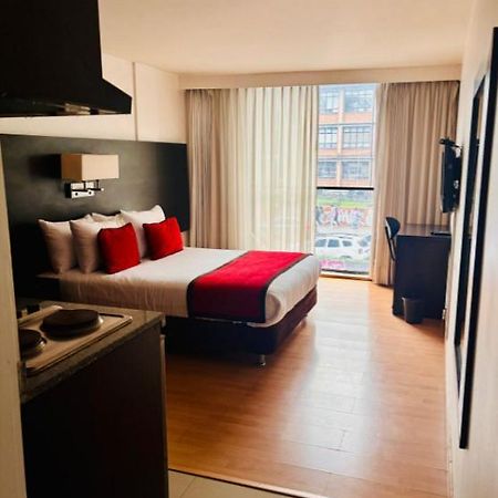 Hotel Silver Javeriana By Hospedium Богота Екстериор снимка